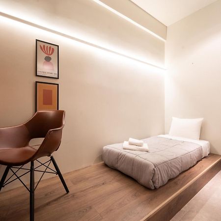 A Place 4U No6 - City Escape With Balcony Lounge & Open Living Space 아테네 외부 사진