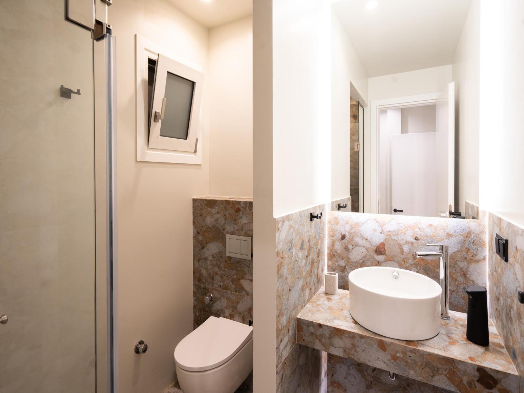 A Place 4U No6 - City Escape With Balcony Lounge & Open Living Space 아테네 외부 사진