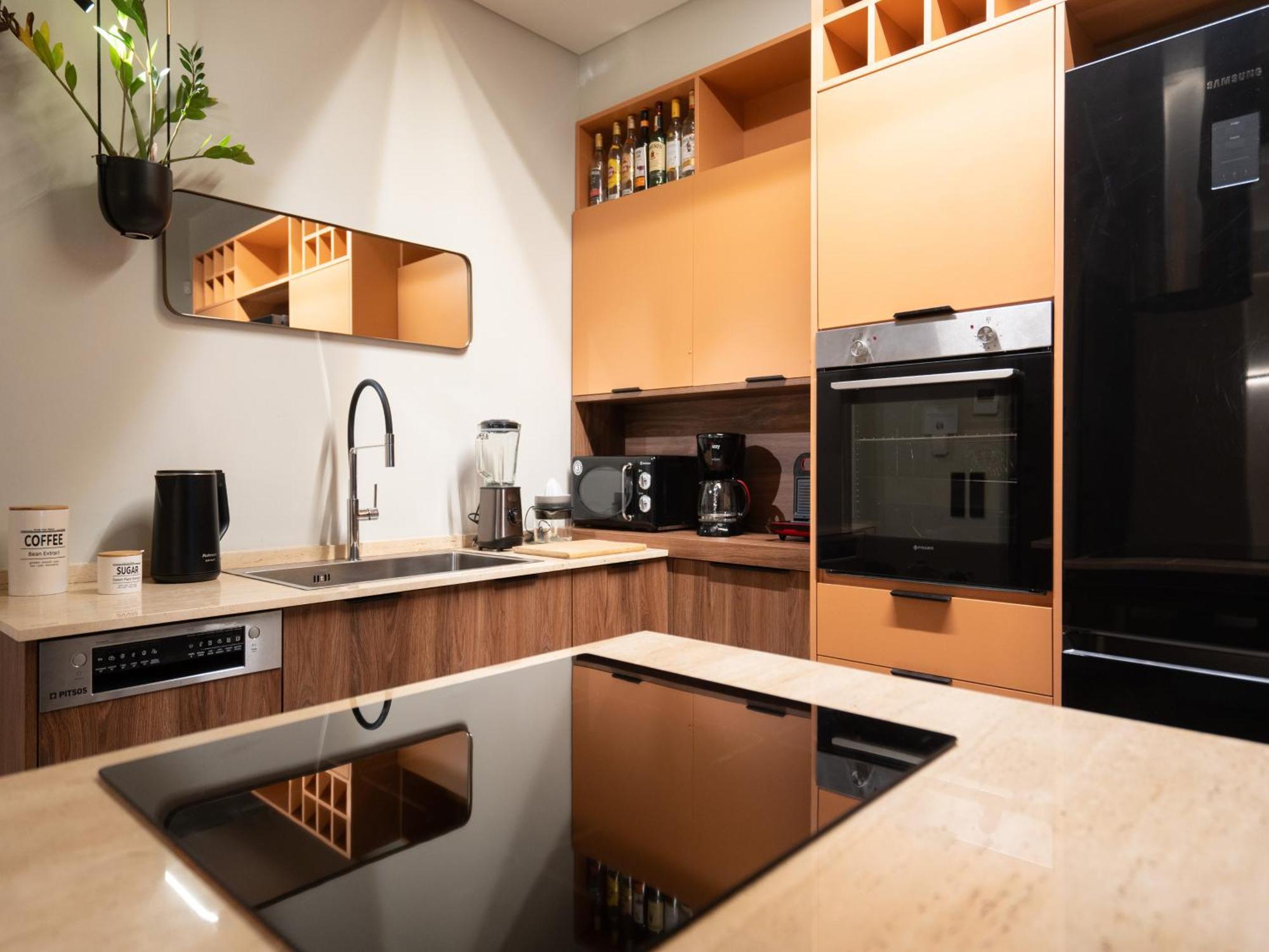 A Place 4U No6 - City Escape With Balcony Lounge & Open Living Space 아테네 외부 사진